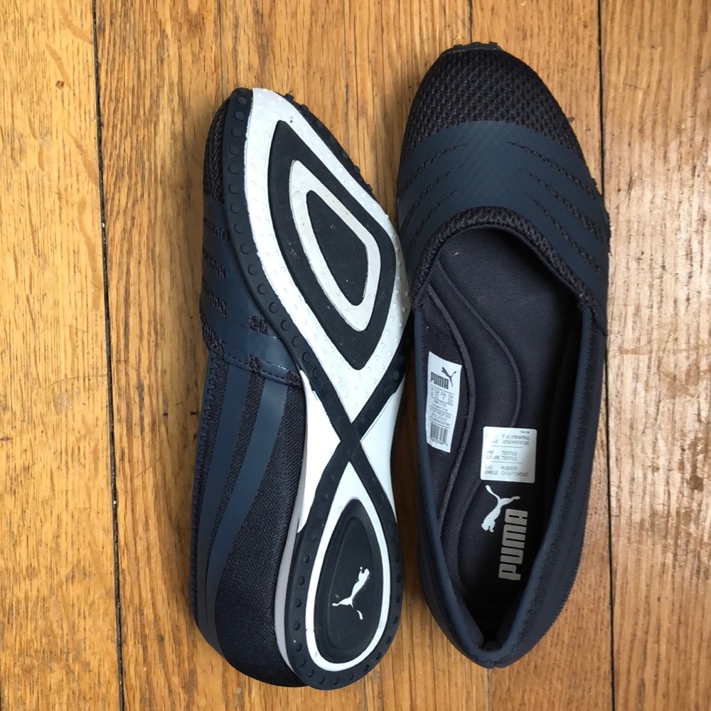 Puma flats, size 7